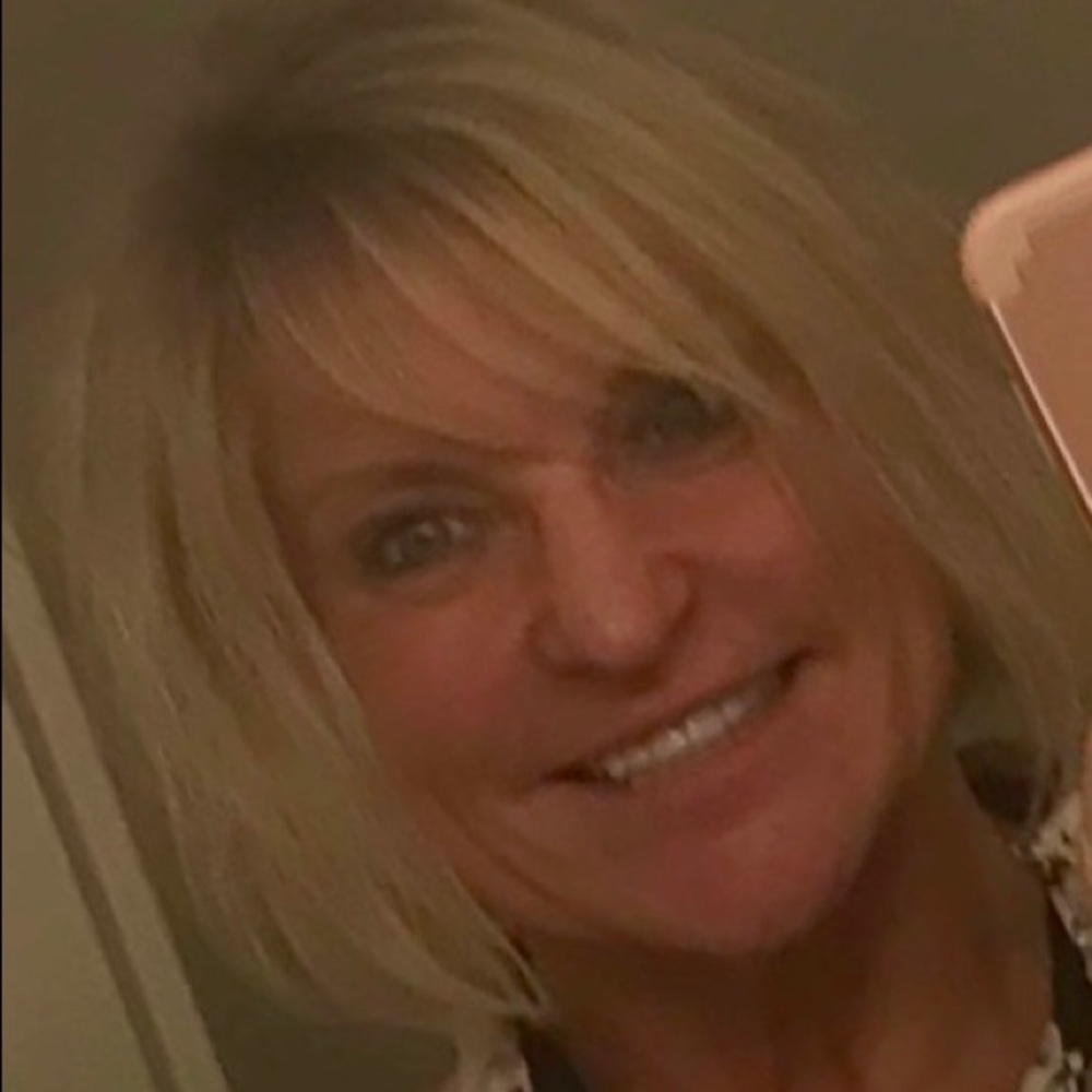 Meet your Posher, Alicia